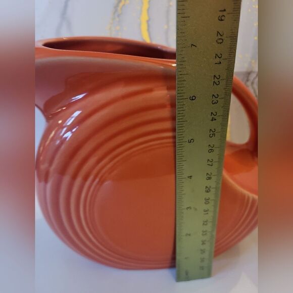 Vintage Pristine Piece Fiestaware Persimmon Water Pitcher Imprint, No "H" - Picture 6 of 7